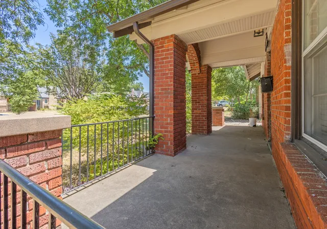 Photo 2 of Single family home for sale at 3326 Burlingdell Ave, Dallas, TX 75211 | MLS# 21367214 | Listing updated on 2026-09-14