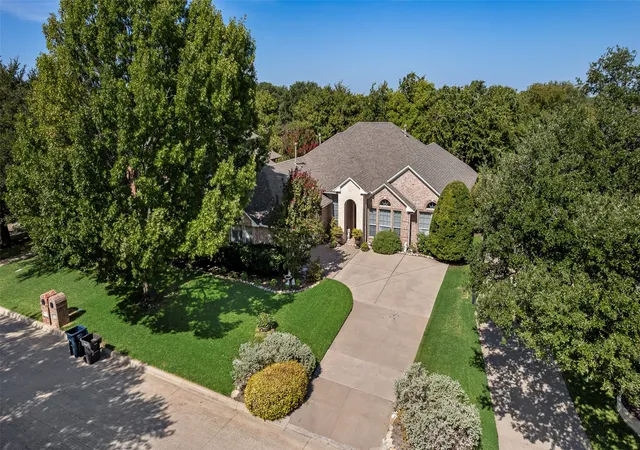 Photo 3 of Single family home for sale at 6312 Southern Hills Dr, Fort Worth, TX 76132 | MLS# 21366947 | Listing updated on 2026-09-15