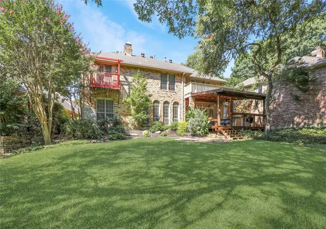 Photo 3 of Single family home for sale at 1814 Lakeshore Ct, Mc Kinney, TX 75072 | MLS# 21360381 | Listing updated on 2026-09-13