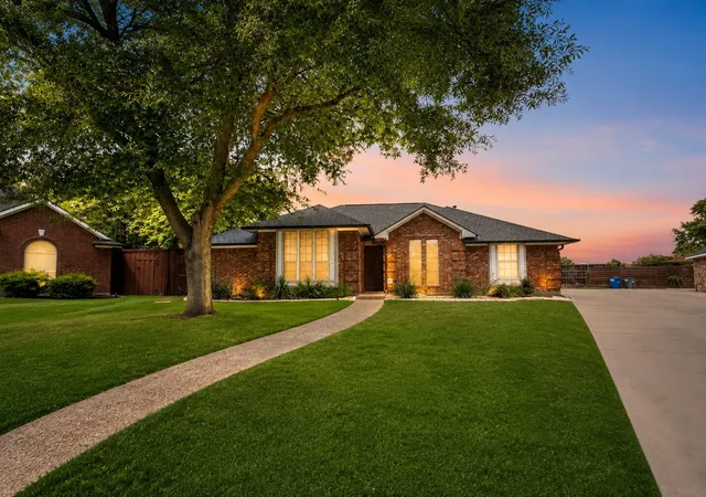 Photo 1 of Sale Pending at 1015 Sandy Creek Dr, Allen, TX 75002 | MLS# 21367126 | Listing updated on 2026-09-12