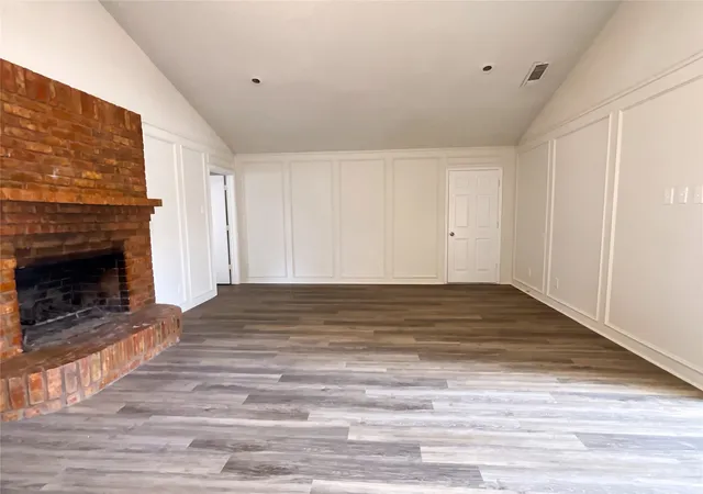 Photo 4 of Single family home for sale at 305 Rash Ln, Terrell, TX 75160 | MLS# 21365941 | Listing updated on 2026-09-17