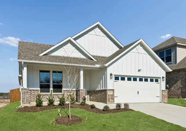 Photo 2 of Single family home for sale at 1533 Oakdale Dr, Kaufman, TX 75142 | MLS# 21367330 | Listing updated on 2026-10-04