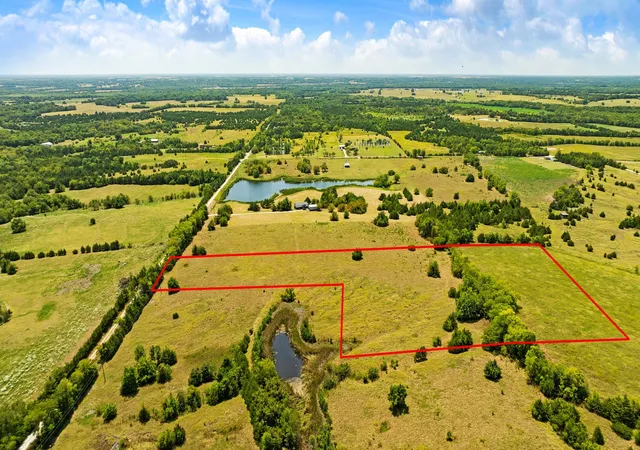 Photo 3 of Sale Pending at 000 Cr 26050, Roxton, TX 75477 | MLS# 21367337 | Listing updated on 2026-09-10