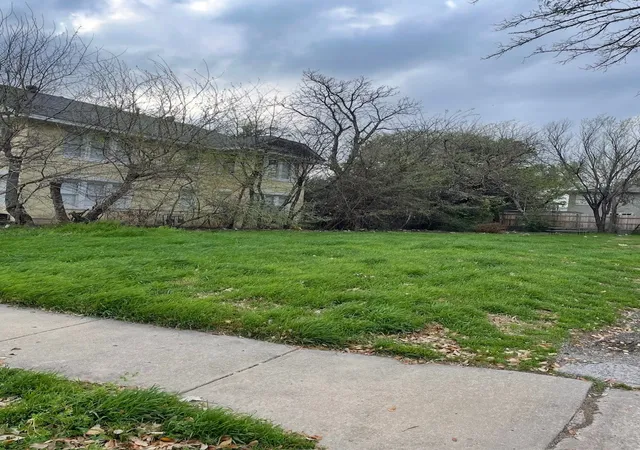 Photo 2 of Land for sale at 4629 Worth St, Dallas, TX 75246 | MLS# 21367352 | Listing updated on 2026-09-13