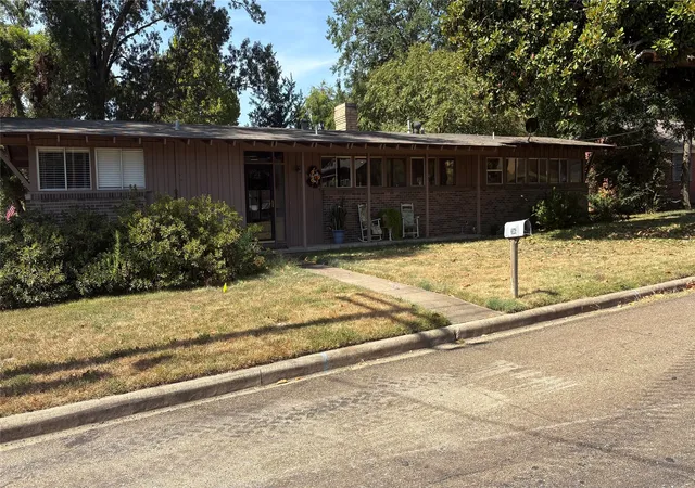 Photo 2 of Single family home for sale at 306 E Pine, Winnsboro, TX 75494 | MLS# 21367444 | Listing updated on 2026-09-12