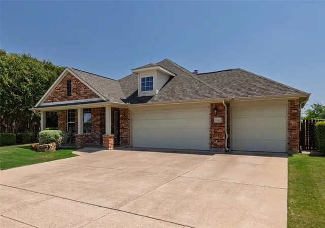 Photo 2 of Single family home for sale at 11324 Kenny Dr, Fort Worth, TX 76244 | MLS# 21359459 | Listing updated on 2026-09-10