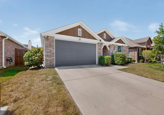 Photo 2 of Single family home for sale at 1716 Whistler Dr, Little Elm, TX 75068 | MLS# 21365845 | Listing updated on 2026-10-02