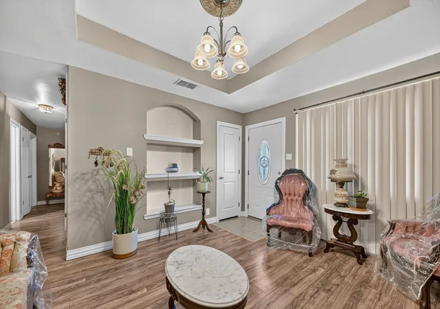 Photo 4 of Single family home for sale at 3532 Edgebrook Dr, Mesquite, TX 75150 | MLS# 21358882 | Listing updated on 2026-09-23