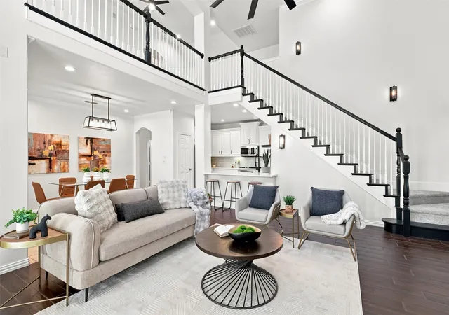 Photo 3 of Single family home for sale at 1324 Cog Hill Dr, Fort Worth, TX 76120 | MLS# 21364837 | Listing updated on 2026-09-21