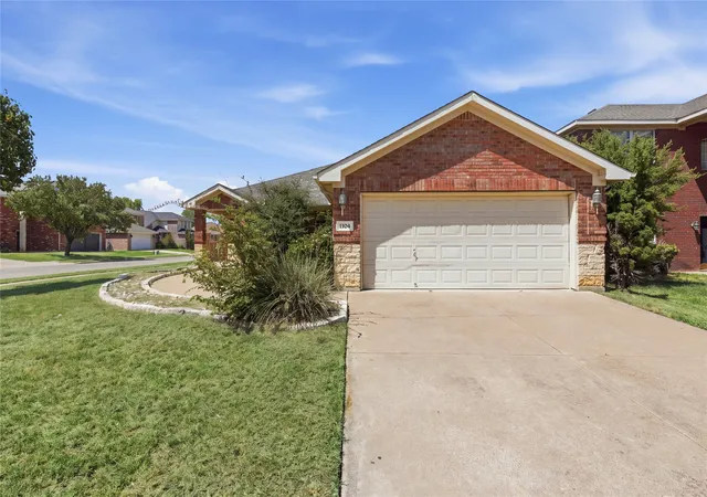 Photo 1 of Sale Pending at 1104 Deedee Creek Dr, Euless, TX 76040 | MLS# 21367344 | Listing updated on 2026-09-10