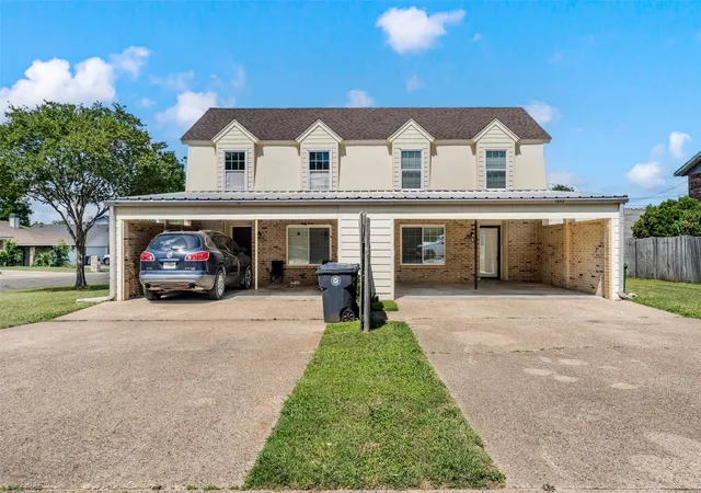 Photo 1 of Sale Pending at 1300 Chapel Creek Rd #1302, Waco, TX 76712 | MLS# 21363373 | Listing updated on 2026-09-08