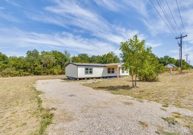 Photo 3 of Manufactured home for sale at 000 Fm 1189, Lipan, TX 76462 | MLS# 21367684 | Listing updated on 2026-09-10