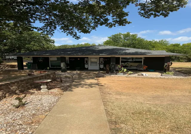 Photo 1 of Sale Pending at 210 Vz County Road 2722, Mabank, TX 75147 | MLS# 21367813 | Listing updated on 2026-09-22