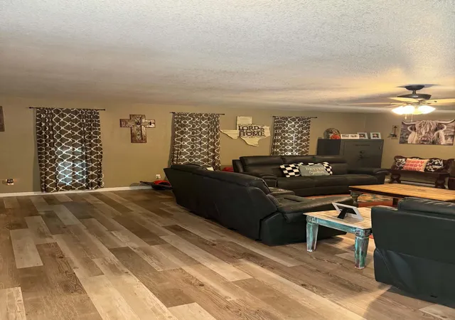 Photo 2 of Sale Pending at 210 Vz County Road 2722, Mabank, TX 75147 | MLS# 21367813 | Listing updated on 2026-09-22