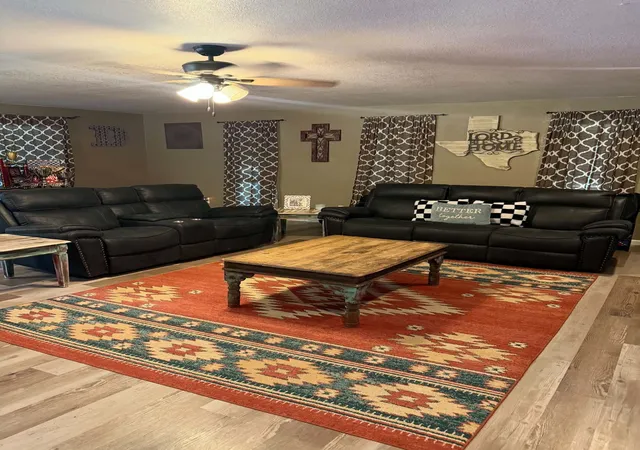 Photo 3 of Sale Pending at 210 Vz County Road 2722, Mabank, TX 75147 | MLS# 21367813 | Listing updated on 2026-09-22