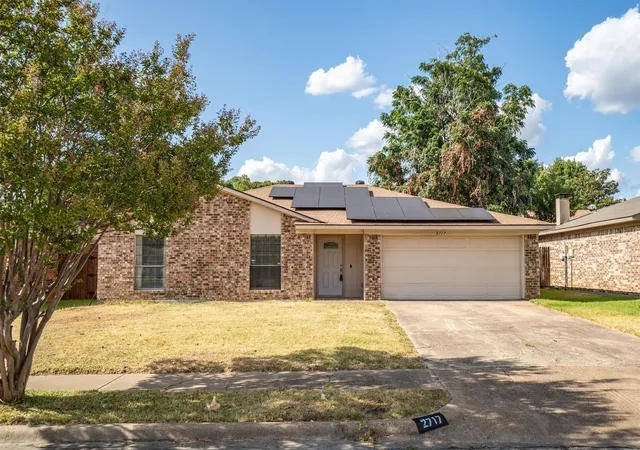 Photo 1 of Sale Pending at 2717 W Oakdale Rd, Irving, TX 75060 | MLS# 21365769 | Listing updated on 2026-09-14