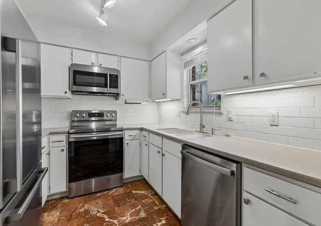 Photo 2 of Sale Pending at 4017 Buena Vista St #103, Dallas, TX 75204 | MLS# 21364421 | Listing updated on 2026-10-01