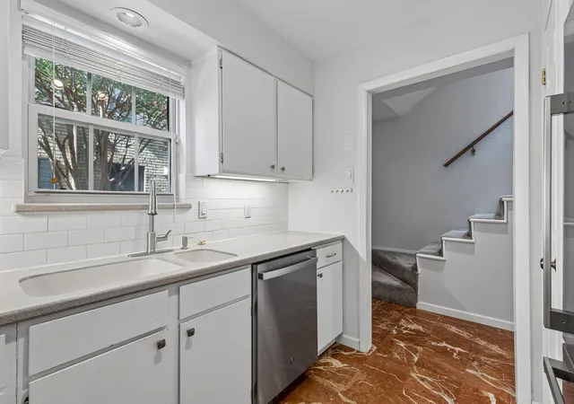 Photo 3 of Sale Pending at 4017 Buena Vista St #103, Dallas, TX 75204 | MLS# 21364421 | Listing updated on 2026-10-01