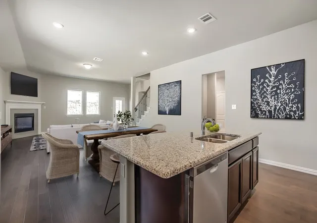 Photo 3 of Single family home for sale at 405 Grand Canyon Dr, Royse City, TX 75189 | MLS# 21368074 | Listing updated on 2026-09-15