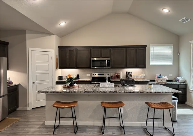Photo 3 of Single family home for sale at 395 Teton St, Waxahachie, TX 75165 | MLS# 21360888 | Listing updated on 2026-09-09
