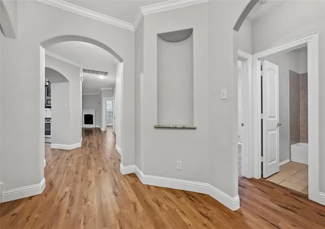 Photo 3 of Single family home for sale at 1512 Greenbrier Dr, Van Alstyne, TX 75495 | MLS# 21366263 | Listing updated on 2026-10-04