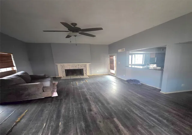 Photo 2 of Single family home for sale at 428 Liberty Pl, Grand Prairie, TX 75052 | MLS# 21368077 | Listing updated on 2026-09-11