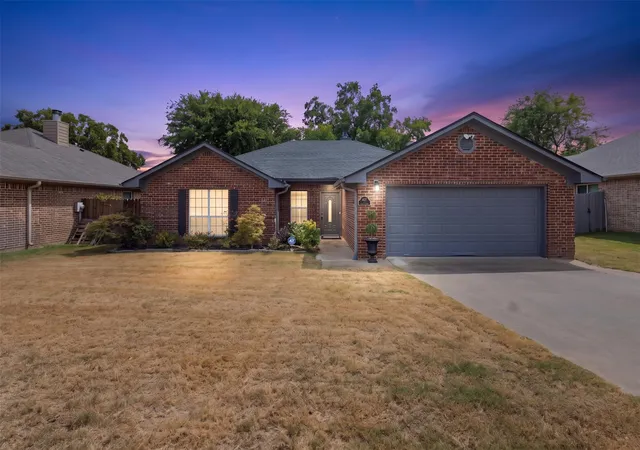 Photo 2 of Single family home for sale at 107 N Collin Dr, Chandler, TX 75758 | MLS# 21368100 | Listing updated on 2026-09-17