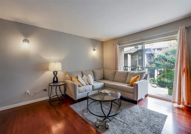Listing Photo 4 - Condo for sale in building located at 12830 Midway Rd, Dallas, TX 75244 - Unit #2118