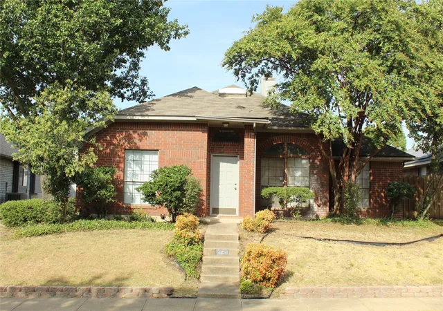 Photo 1 of Sale Pending at 1629 Tuley St, Cedar Hill, TX 75104 | MLS# 21364791 | Listing updated on 2026-09-22