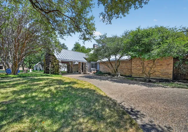 Photo 3 of Sale Pending at 6206 Prestondell Dr, Dallas, TX 75254 | MLS# 21368368 | Listing updated on 2026-09-15