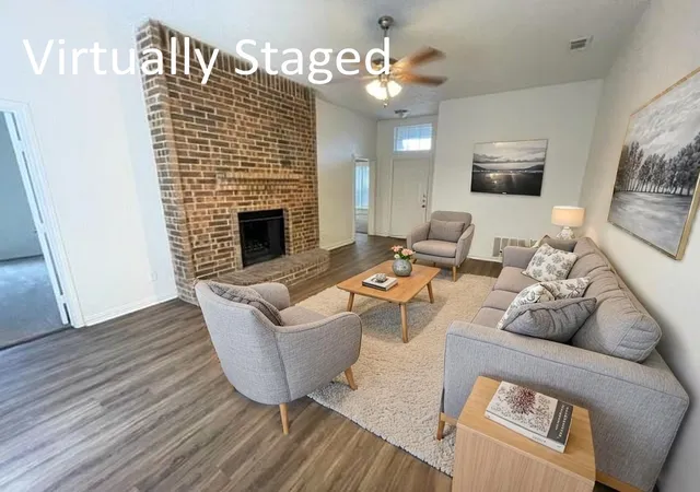 Photo 2 of Sale Pending at 5800 Stone Meadow Ln, Fort Worth, TX 76179 | MLS# 21366481 | Listing updated on 2026-09-09