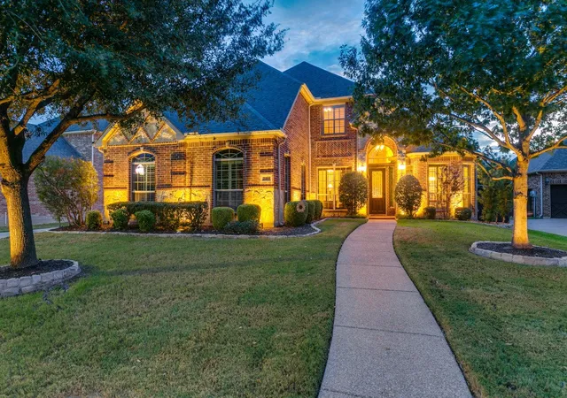Photo 2 of Sale Pending at 2415 Strathfield Ln, Trophy Club, TX 76262 | MLS# 21367481 | Listing updated on 2026-09-11
