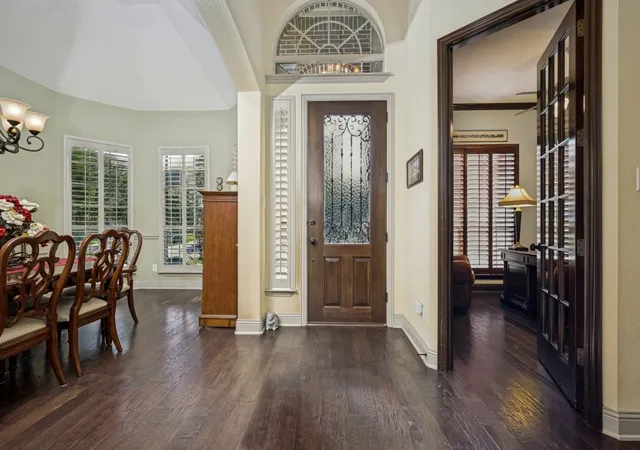 Photo 4 of Sale Pending at 2415 Strathfield Ln, Trophy Club, TX 76262 | MLS# 21367481 | Listing updated on 2026-09-11