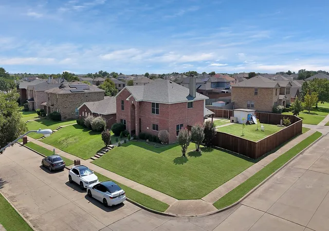 Photo 2 of Single family home for sale at 3101 Silver Creek Dr, Mesquite, TX 75181 | MLS# 21368455 | Listing updated on 2026-09-11