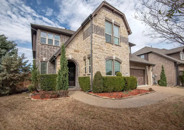 Photo 2 of Single family home for sale at 10205 Savoy Dr, Plano, TX 75025 | MLS# 21368437 | Listing updated on 2026-09-09
