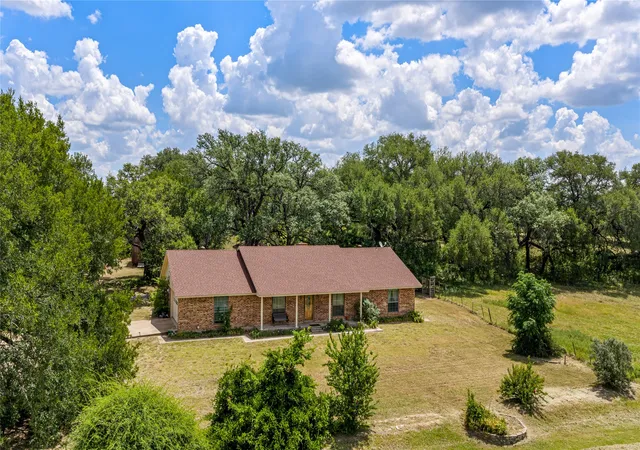 Single family home for sale at 2952 State Hwy 144, Glen Rose, TX 76043 | MLS# 21280921