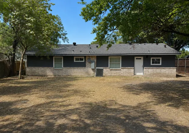 Photo 2 of Single family home for sale at 1842 Delmar Dr, Garland, TX 75040 | MLS# 21367736 | Listing updated on 2026-09-14