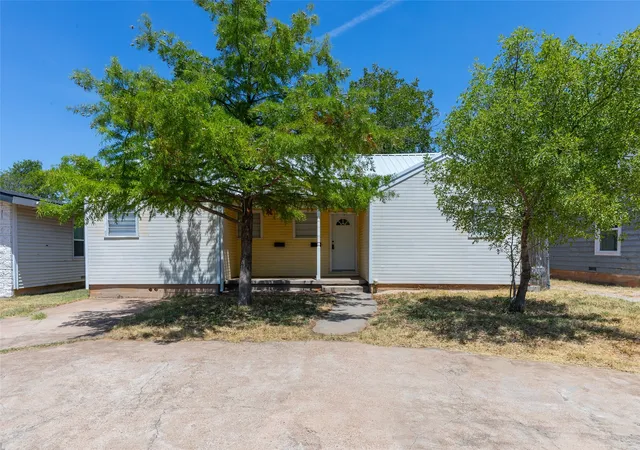 Photo 2 of Single family home for sale at 710 E North 13th St, Abilene, TX 79601 | MLS# 21364199 | Listing updated on 2026-09-24