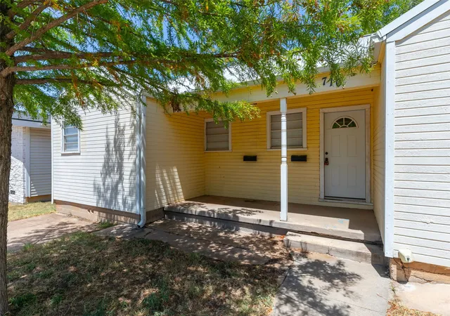 Photo 3 of Single family home for sale at 710 E North 13th St, Abilene, TX 79601 | MLS# 21364199 | Listing updated on 2026-09-24