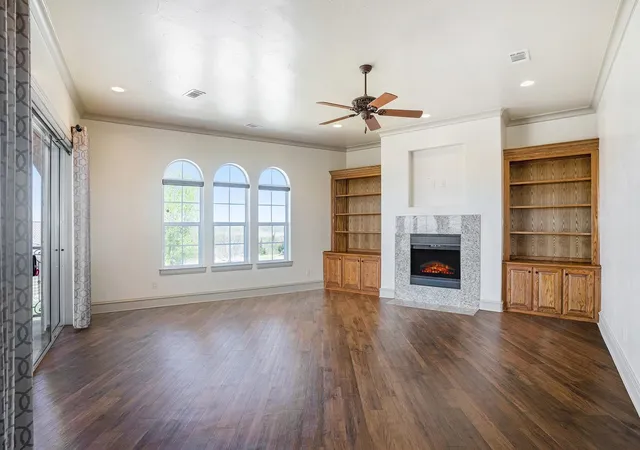 Photo 3 of Single family home for sale at 7713 Lakeview Cir, Fort Worth, TX 76179 | MLS# 21368577 | Listing updated on 2026-09-10