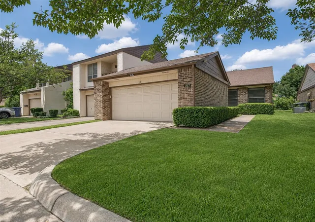 Photo 1 of Townhouse for sale at 817 Pebble Beach Dr, Garland, TX 75043 | MLS# 21368608 | Listing updated on 2026-09-16