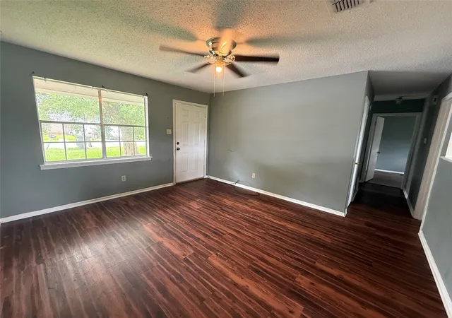 Photo 3 of Sale Pending at 4911 Dahlia Dr, Bossier City, LA 71111 | MLS# 21368609 | Listing updated on 2026-09-08