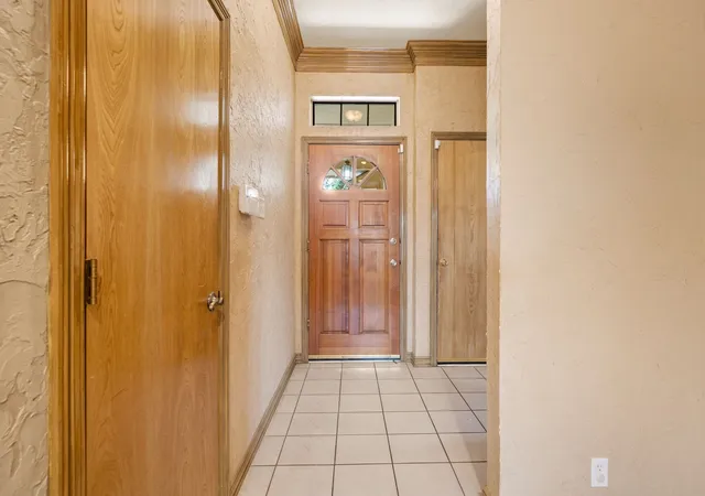 Photo 3 of Sale Pending at 5811 Terra Dr, Arlington, TX 76017 | MLS# 21360725 | Listing updated on 2026-09-11
