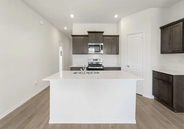 Photo 2 of Sale Pending at 1904 Freeman St, Tyler, TX 75704 | MLS# 21368716 | Listing updated on 2026-09-14