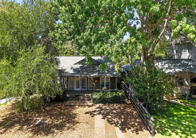 Photo 2 of Sale Pending at 8507 Lakemont Dr, Dallas, TX 75209 | MLS# 21366692 | Listing updated on 2026-09-09