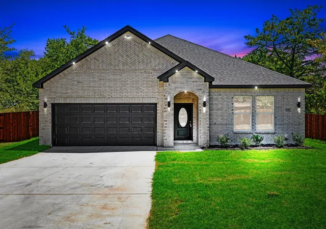 Photo 3 of Single family home for sale at 106 Bowers St, Seagoville, TX 75159 | MLS# 21368881 | Listing updated on 2026-09-25