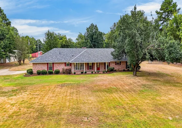 Photo 2 of Single family home for sale at 10610 Twin Oaks Rd, Keithville, LA 71047 | MLS# 21368259 | Listing updated on 2026-09-27