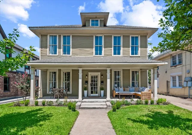 Photo 1 of Single family home for sale at 4619 Worth St, Dallas, TX 75246 | MLS# 21368306 | Listing updated on 2026-09-13