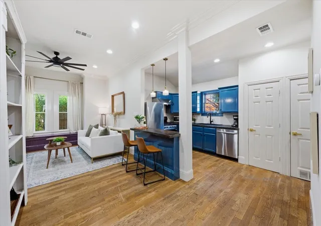 Photo 4 of Single family home for sale at 4619 Worth St, Dallas, TX 75246 | MLS# 21368306 | Listing updated on 2026-09-13