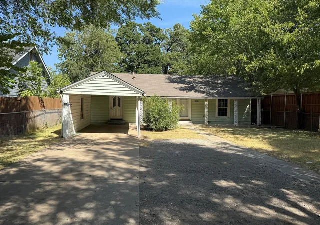 Photo 2 of Single family home for sale at 2409 W Amherst Ave, Dallas, TX 75235 | MLS# 21368913 | Listing updated on 2026-09-11